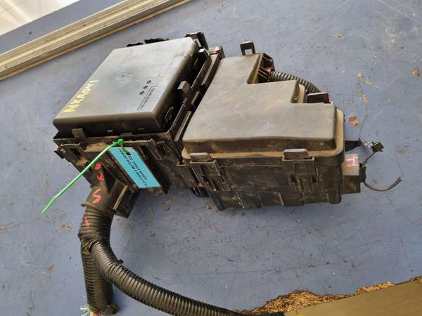 Caja fusible motor (NXA041) Nissan Xtrail 2021 $70.000 mas iva.jpeg