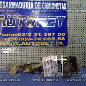 Chapa puerta trasera derecha Nissan Terrano D22 $10.000 mas iva