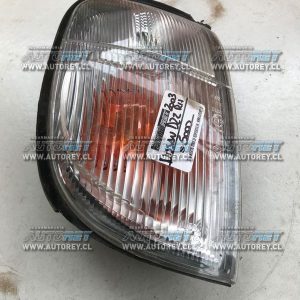 Farol tapabarro delantero derecho Nissan Terrano D22 $5.000 más iva