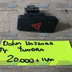 Botón hazard Toyota Tundra $20.000 más iva