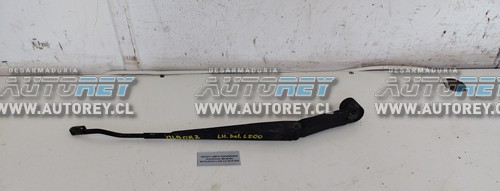 Brazo Limpia Parabrisas Izquierda (MLB082) Mitsubishi L200 2.5 2015 4×4 $15.000 + IVA