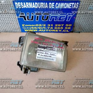 Óptico delantero derecho Nissan Terrano D22 2003 $18.000 mas iva