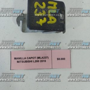 Manilla Capot (MLA237) Mitsubishi L200 2015 $5.000 + IVA