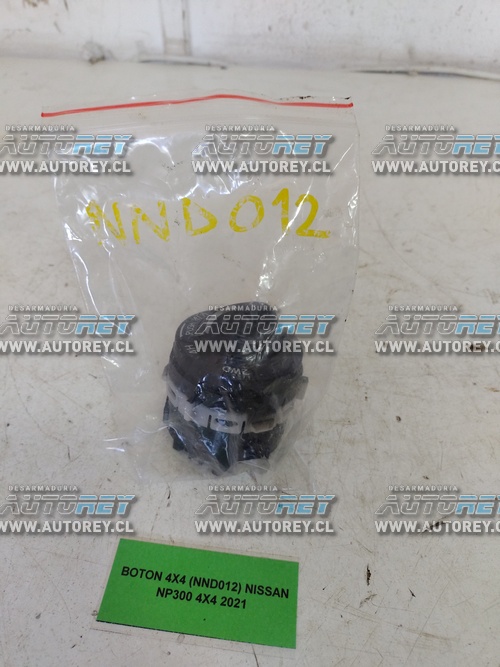 Botón 4×4 (NND012) Nissan Np300 4×4 2021 $25.000 + IVA