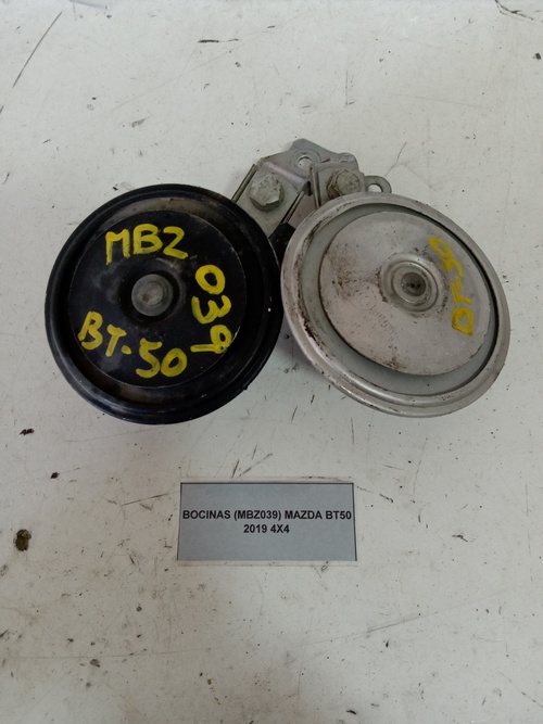 Bocinas (MBZ039) Mazda BT50 2019 4×4 $25.000 + IVA