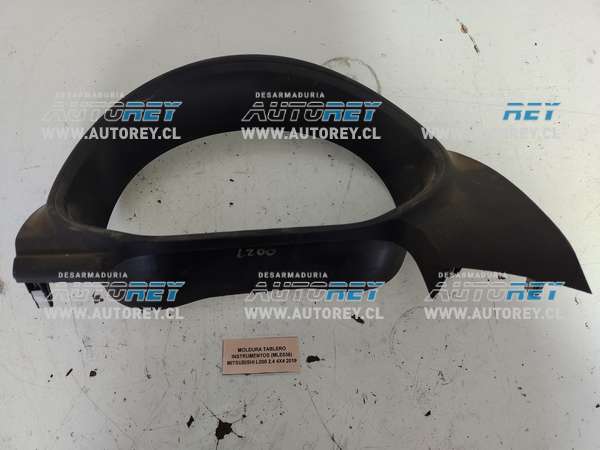 Moldura Tablero Instrumentos (MLE038) Mitsubishi L200 2.4 4×4 2019 $10.000 + IVA