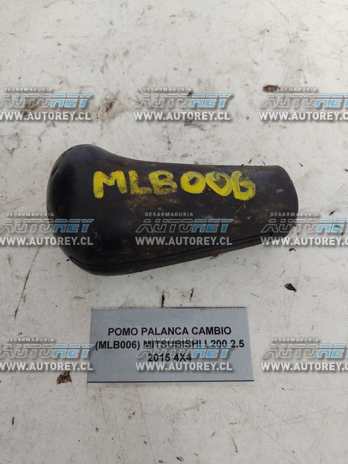 Pomo Palanca Cambio (MLB006) Mitsubishi L200 2.5 2015 4×4 $10.000 + IVA