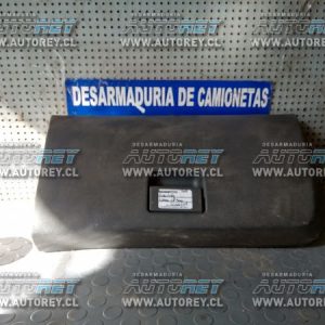 Guantera tablero Nissan NP300 $30.000 más IVA (3)