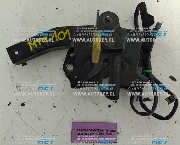 Chapa Capot (MTZ101) Mazda BT50 4×2 2.2 Diesel 2020 $40.000 + IVA