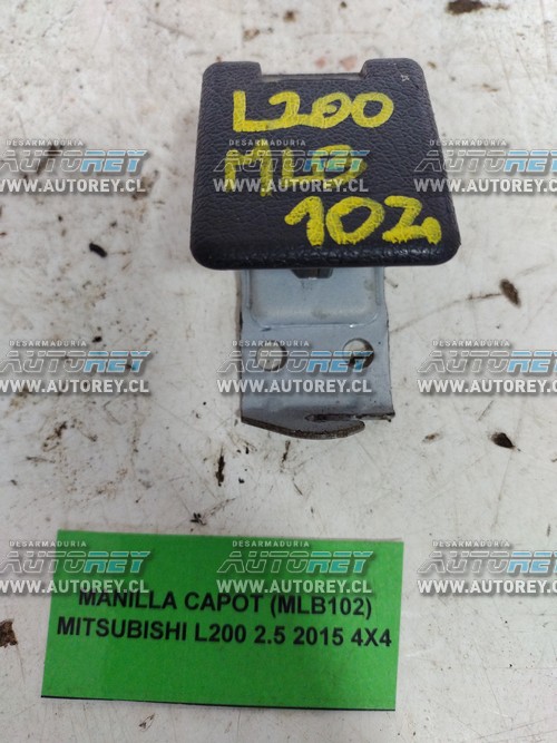 Manilla Capot (MLB102) Mitsubishi L200 2.5 2015 4×4 $5.000 + IVA