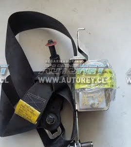 Cinturon seguridad trasero izquierdo Ssangyong Actyon 2007 al 2012 $10.000 mas iva (6)