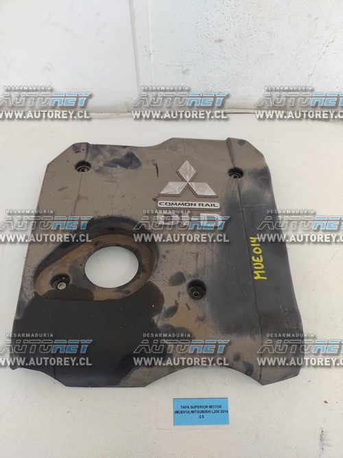 Tapa Superior Motor (MUE014) Mitsubishi L200 2014 2.5 $60.000 + IVA