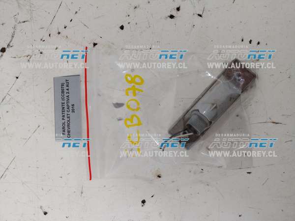 Farol Patente (CCB078) Chevrolet Captiva 2.4 AUT 2016 $8.000 + IVA