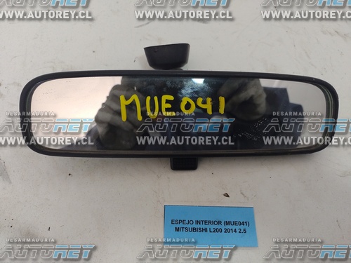 Espejo Interior (MUE041) Mitsubishi L200 2014 2.5 $25.000 + IVA