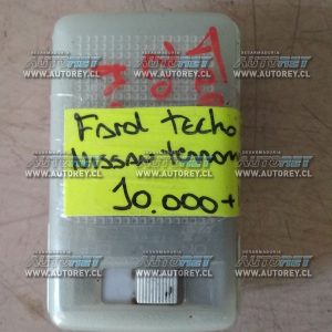 Farol techo Nissan Terrano $8.000 mas iva