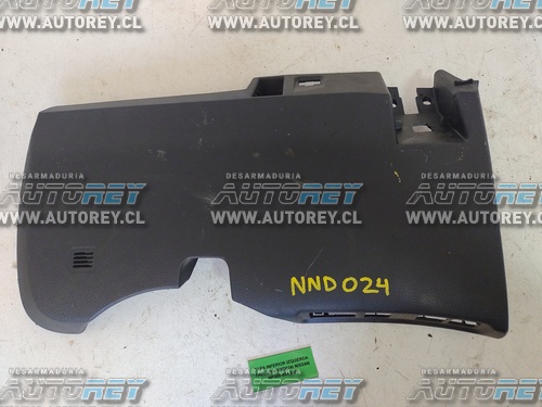 Tapa Inferior Izquierda Tablero (NND024) Nissan Np300 4×4 2021 $25.000 + IVA