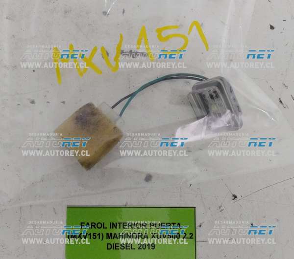 Farol Interior Puerta (MXV151) Mahindra XUV500 2.2 Diesel 2019 $5.000 + IVA