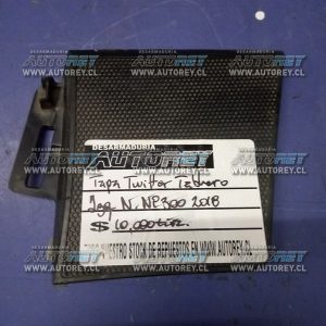 Tapa tweter izquierdo tablero Nissan NP300 $10.000 más iva (4)