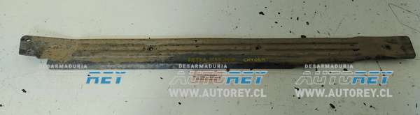 Tapiz Cubre Zócalo Trasero Derecho (CNY064) Chevrolet N300 2015 $10.000 + IVA