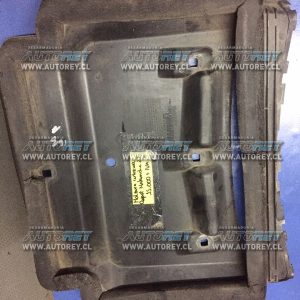 Moldura interior capot Mahindra $15.000 más IVA