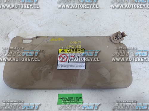 Sombrilla Derecha (CHC056) Chevrolet N400 2022 $20.000 + IVA