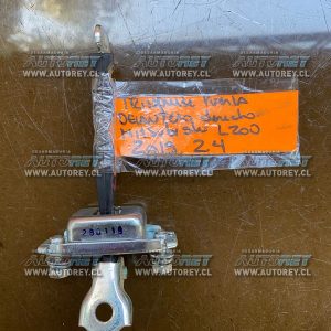 Trinquete puerta delantera derecha Mitsubishi L200 2.4 2019 $20.000 mas iva