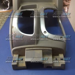 Consola palanca cambio Mitsubishi L200 automatica $20.000 mas iva