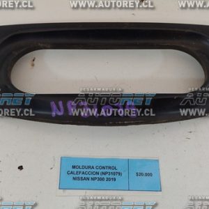 Moldura Control Calefacción (NP31079) Nissan NP300 2019 $10.000 + IVA