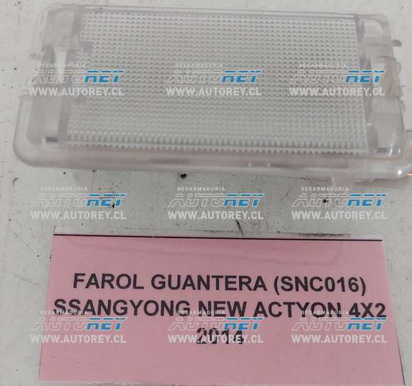 Farol Guantera (SNC016) SSangyong New Actyon 4×2 2014 $10.000 + IVA.jpeg