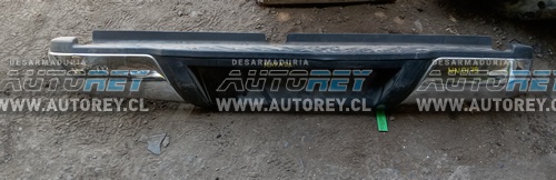 Parachoque Trasero Poco Detalle (NND179) Nissan NP300 2021 $70.000 + IVA