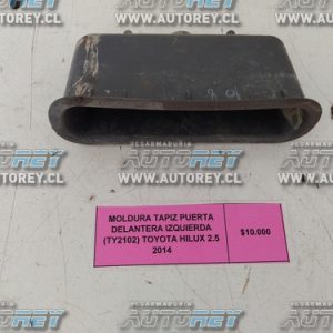 Moldura Tapiz Puerta Delantera Izquierda (TY2102) Toyota Hilux 2.5 2014 $10.000 + IVA