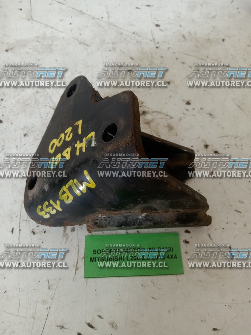 Soporte Motor (MLB133) Mitsubishi L200 2.5 2015 4×4 $10.000 + IVA