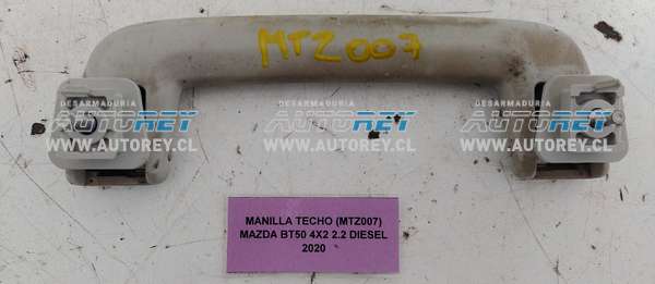 Manilla Techo (MTZ007) Mazda BT50 4×2 2.2 Diesel 2020 $15.000 + IVA