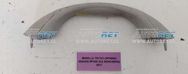 Manilla Techo (NPN060) Nissan NP300 4X2 Bencinera 2017 $10.000 + IVA