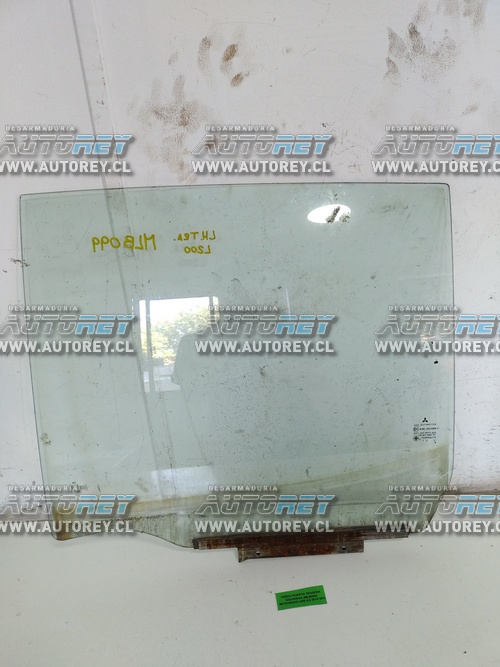 Vidrio Puerta Trasera Izquierda (MLB099) Mitsubishi L200 2.5 2015 4×4 $40.000 + IVA