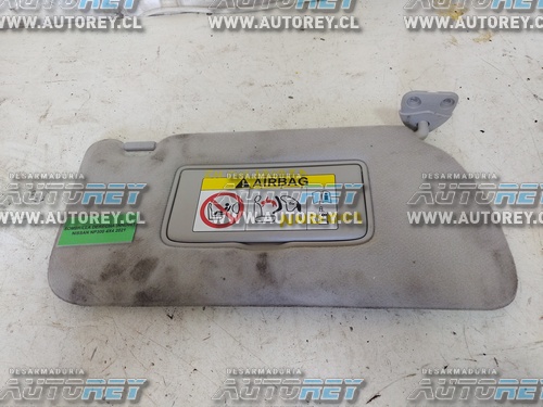 Sombrilla Derecha (NND001) Nissan Np300 4×4 2021 $18.000 + IVA