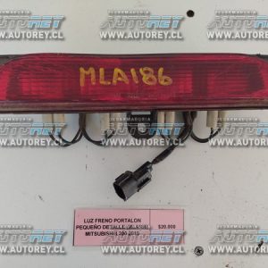 Luz Frenó Portalón Pequeño Detalle (MLA186) Mitsubishi L200 2015 $20.000 + IVA