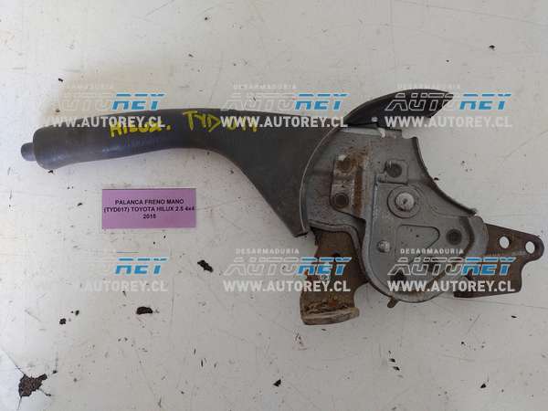 Palanca Freno Mano (TYD017) Toyota Hilux 2.5 4×4 2015 $20.000 + IVA