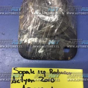 Soporte superior radiador Ssangyong Actyon 2007 al 2012 $5.000 mas iva (3)