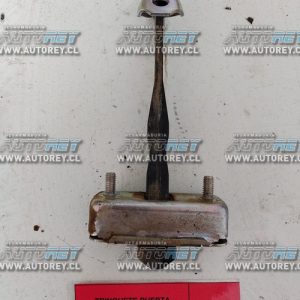 Trinquete Puerta Trasera Izquierda (NP31002) Nissan NP300 2019 $10.000 + IVA