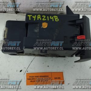 Posa Vaso Izquierdo Tablero (TYR2148) Toyota Hilux Revo 4×4 2019 $15.000 + IVA