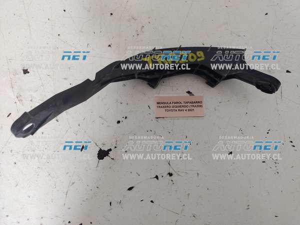 Ménsula Farol Tapabarro Trasero Izquierdo (TRA209) Toyota Rav 4 2021 $15.000 + IVA