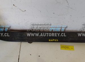 Moldura Cubre Zócalo Delantero Izquierdo (NNP167) Nissan NP300 2019 LE $10.000 + IVA