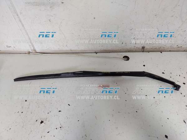 Plumilla Limpia Parabrisa Izquierda (TRA036) Toyota Rav 4 2021 $15.000 + IVA