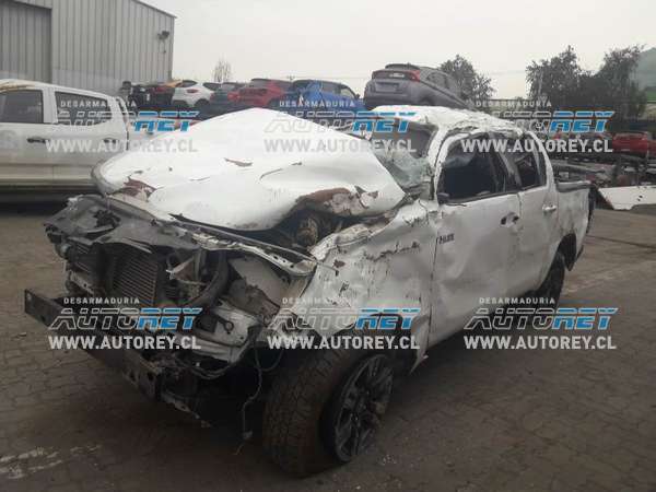 Enero 2025 – TOYOTA HILUX 2.8 SR 4X4 2023