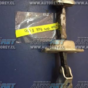 Trinquete puerta trasera Mitsubishi L200 2012 $10.000 mas iva