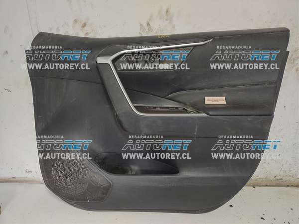 Tapiz Puerta Delantera Derecha (TRA099) Toyota Rav 4 2021 $30.000 + IVA (Parcela)